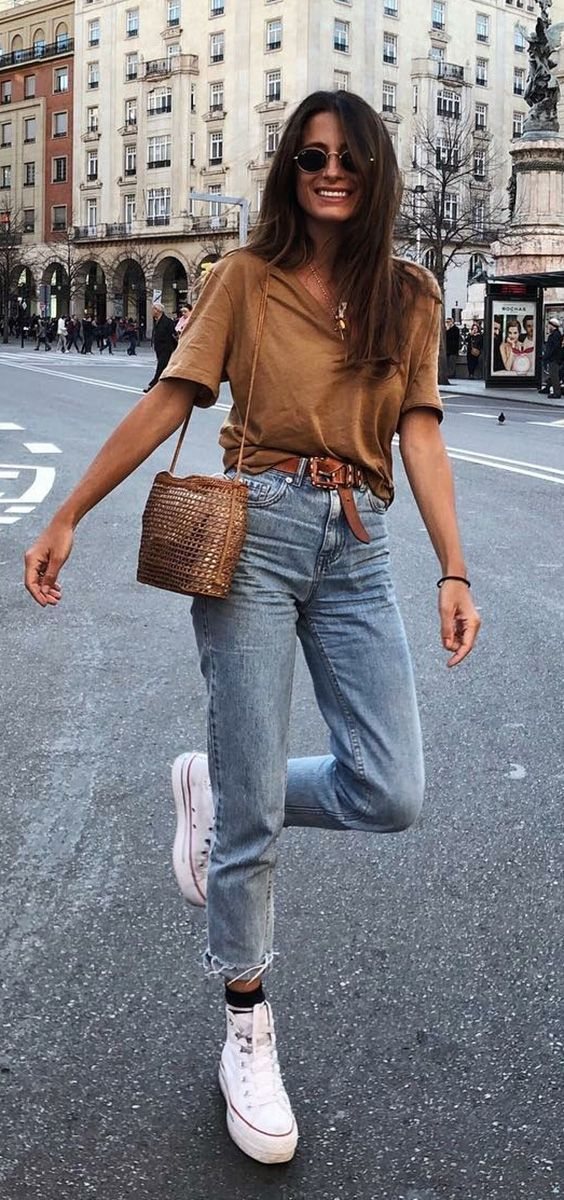 Анна в городском образе